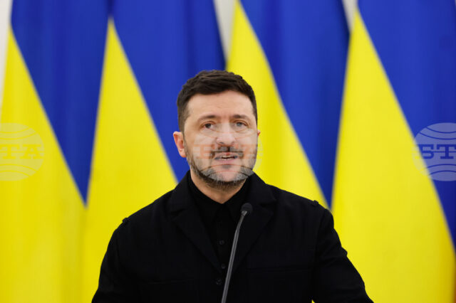 Зеленски очаква, че идната седмица ще има дипломатически срещи за Зеленски очаква, че идната седмица ще има дипломатически срещи за Украйна