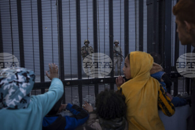 Израел каза, че в неделя отново ще отвори граничния пункт "Рафах" между ивицата Газа и Египет