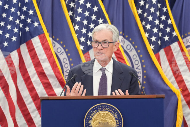 Икономиката на САЩ е на стабилна основа, каза президентът на УФР Джером Пауъл