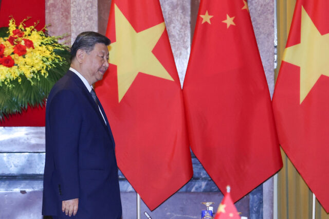 Има нещо гнило в Китай: Стабилна ли е властта, оглавявана от президента Си?