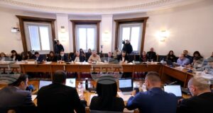 Има риск в избирателните списъци да се включат хора, които са починали, ако се правят по данни от последното преброяване на населението, каза председателят на НСИ