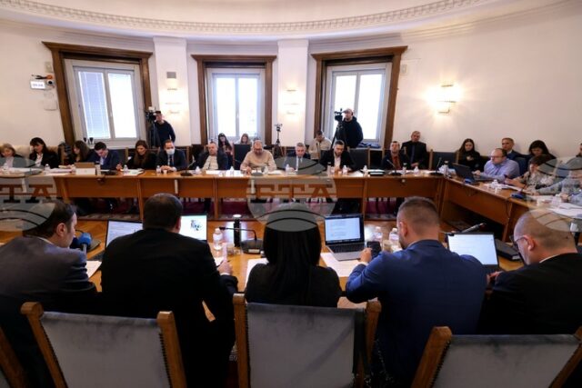 Има риск в избирателните списъци да се включат хора, които са починали, ако се правят по данни от последното преброяване на населението, каза председателят на НСИ