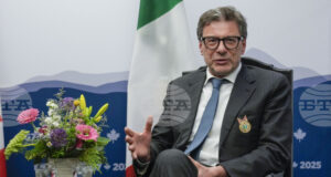 Италианският министър на икономиката намира за проблематично участието на Италия в проекта за мир на Тръмп