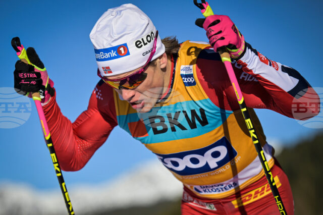 Йоханес Клаебо спечели преследването на 20 км и води убедително в надпреварата за "Тур дьо ски"