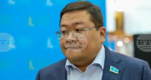 Казинформ: Казахстански депутат призова САЩ да окажат натиск върху Украйна заради атаките с дронове върху петролни съоръжения в Казахстан