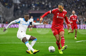 Капитанът на Ливърпул Въдрдиж ван Дайк видя напредък при отбора, но призова за постоянство Капитанът на Ливърпул Въдрдиж ван Дайк видя напредък при отбора, но призова за постоянство