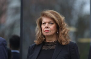 Кога Илияна Йотова ще посочи служебен премиер и кой ще бъде той? Вицепрезидентът Илияна Йотова ще е на посещение в град Грас по повод 145 г. дипломатически отношения между България и Франция