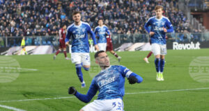 Комо разгроми Торино и излезе на пета позиция в класирането на Серия А