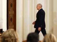 Оставката на президента Румен Радев е внесена в Конституционния съд