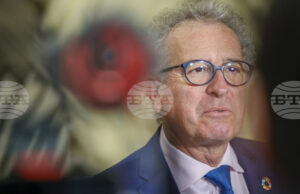 Кризисен фонд на стойност 500 милиарда евро може да се използва за отбрана, обяви управляващият директор на Европейския механизъм за стабилност Кризисен фонд на стойност 500 милиарда евро може да се използва за отбрана, обяви управляващият директор на Европейския механизъм за стабилност