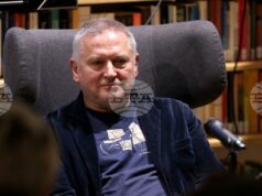 Либретото към „Космическа опера“, написано от Георги Господинов, излезе в САЩ като самостоятелно издание