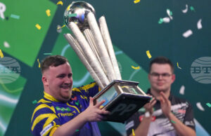 Люк Литлър спечели втора поредна световна титла по дартс след унищожително представяне във финала