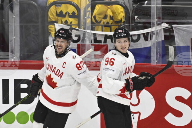 Маклин Селебрини, Конър МакДейвид и Сидни Кросби попаднаха в тима на Канада за олимпийския турнир по хокей на лед