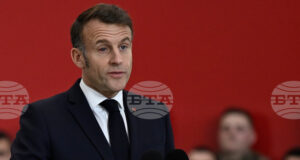 Макрон: Заплахата на Тръмп за налагане на мита заради Гренландия е неприемлива