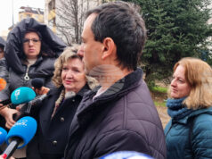 Междублокови пространства в „Дружба 2“ са в трагичен вид след ремонт на „Топлофикация София“, заявиха общински съветници от ПП-ДБ Междублокови пространства в "Дружба 2" са в трагичен вид след ремонт на "Топлофикация София", заявиха общински съветници от ПП-ДБ