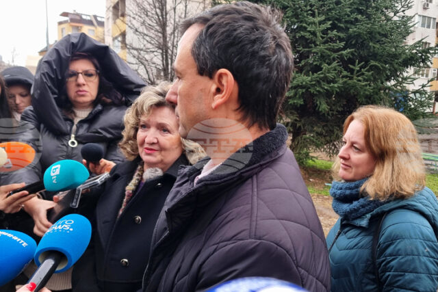 Междублокови пространства в "Дружба 2" са в трагичен вид след ремонт на "Топлофикация София", заявиха общински съветници от ПП-ДБ