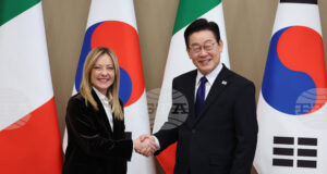 Мелони и И Дже-мьон обсъдиха двустранното сътрудничество между Италия и Южна Корея по време на среща в Сеул