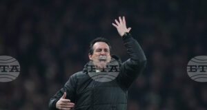 Мениджърът Унай Емери разкри, че Астън Вила няма да задържи Харви Елиът