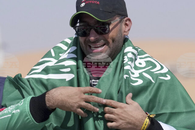 Миналогодишният шампион на Рали Дакар Язид Ал-Раджи напусна състезанието заради технически проблеми