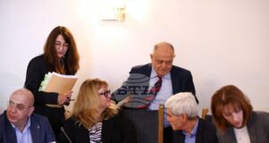 Министерският съвет ще упражнява контрол върху съхранението на оптичните устройства за сканиране на бюлетини, реши на второ четене правната комисия