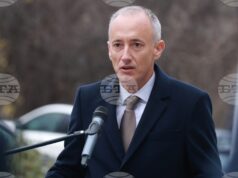 Министърът на образованието в оставка Красимир Вълчев ще направи първа копка на нов физкултурен салон и ще открие STEM център в Благоевград