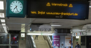 Младеж загина от токов удар на метростанция в Берлин