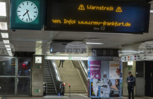 Младеж загина от токов удар на метростанция в Берлин Младеж загина от токов удар на метростанция в Берлин