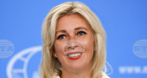 Москва съобщи, че САЩ са освободили по нейна молба двама руснаци от екипажа на задържания петролен танкер