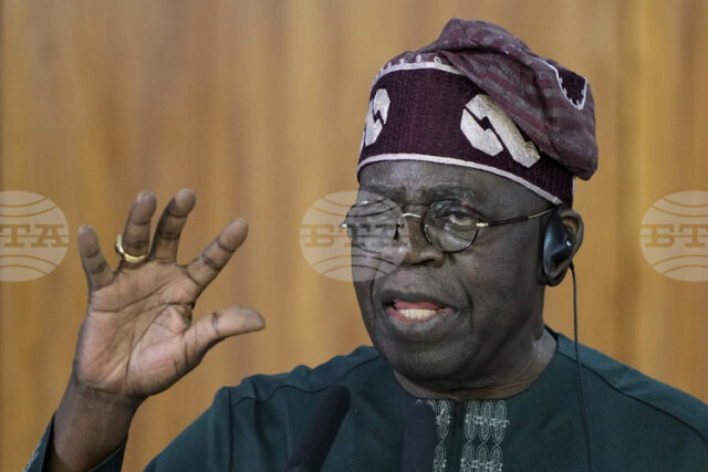 НАН: Управляващата в Нигерия партия отхвърли твърдения, че президентът Тинубу прекалено често отсъства от страната