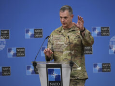 НАТО "далеч не е в криза", увери върховният главнокомандващ силите на пакта в Европа НАТО "далеч не е в криза", увери върховният главнокомандващ силите на пакта в Европа