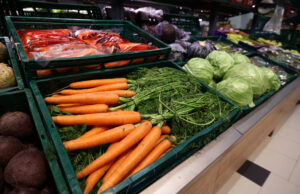 НСИ: Спад в търговията на дребно, но стабилен ръст на бизнес услугите пазар