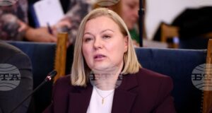 Нашите позиции са ясни, предстои Румен Радев да заяви своите, каза Надежда Йорданова от ПП-ДБ за оставката на държавния глава