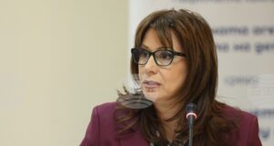 Не виждам абсолютно никаква причина омбудсманът и заместник-омбудсманът да са част от списъка за служебни премиери, каза Велислава Делчева