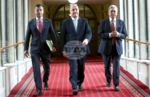 Нова Зеландия е решила да не приема поканата на Тръмп за присъединяване към Съвета за мир Нова Зеландия е решила да не приема поканата на Тръмп за присъединяване към Съвета за мир, заявиха премиерът и външният министър на тази страна