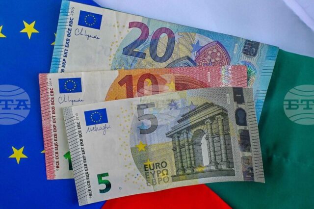 ОБЗОР
                                                                                                Как отразиха балканските страни официалното приемане на еврото в България?