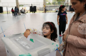 ОБЗОР
Нова година, нови избори ОБЗОР
Нова година, нови избори