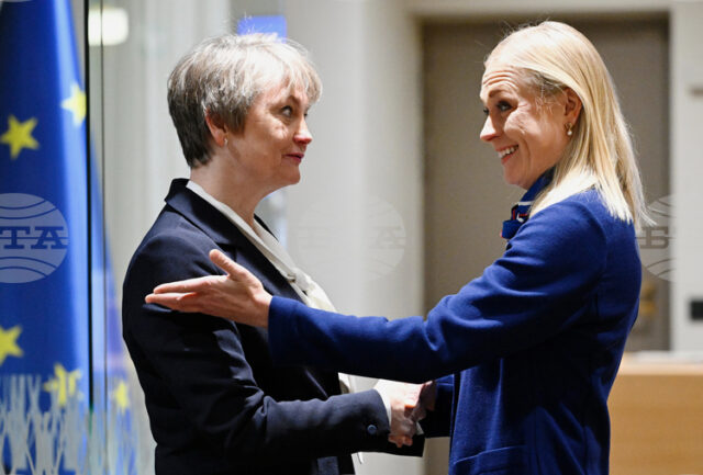 ОБЗОР
                                                                                                Финландия реши да се въоръжи с противопехотни мини и бе подкрепена от Великобритания и Литва в защитата на арктическия фланг на НАТО