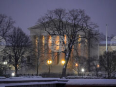 ОБНОВЕНА Върховният съд на САЩ може да постанови решение по делата за митата на Тръмп на 14 януари