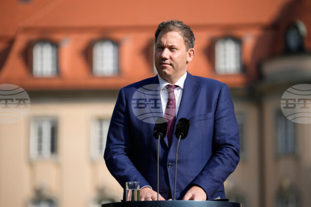 ОБНОВЕНА Германия настоява за Европа "на две скорости" с нов блок на шестте водещи икономики