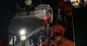 ОБНОВЕНА
                                                                                                Десетки са в неизвестност, а 15 души загинаха след потъване на ферибот във Филипините