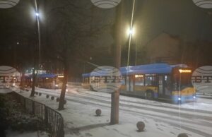 ОБНОВЕНА Заради рязката промяна на времето има затруднения в движението на част от градския транспорт в София ОБНОВЕНА Заради рязката промяна на времето има затруднения в движението на част от градския транспорт в София