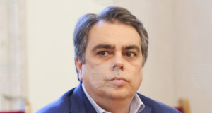 ОБНОВЕНА Опазването на изборите минава през промени в Изборния кодекс, които се надяваме да се случат до края на месеца, каза Асен Василев