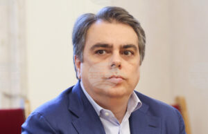 ОБНОВЕНА Опазването на изборите минава през промени в Изборния кодекс, които се надяваме да се случат до края на месеца, каза Асен Василев