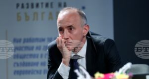 Образователната система в по-голяма степен трябва да е отворена за иновациите, каза министърът на образованието в оставка Красимир Вълчев