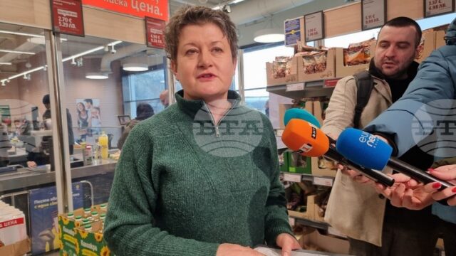 Общо 53 тона монети сме разпределили в магазините ни, каза главният изпълнителен директор на "Лидл България" Милена Драгийска за прехода към евро