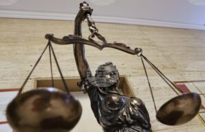 Органите на реда в Украйна разследват директор, чиято компания доставила дефектни очила на украинската армия