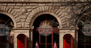 Представители на "Величие" пристигнаха на „Дондуков" 2 за консултации с президента Румен Радев