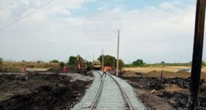 Възстановено е движението на влаковете в участъка Любеново – Симеоновград след инцидента, при който се обърнаха и горяха цистерни с гориво