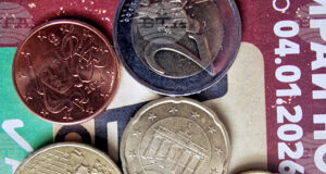 Пазарджиклии предпочитат да плащат с левове, единствено големите вериги магазини връщат ресто само в евро в началото на 2026 г.