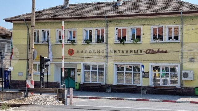 Пета юбилейна изложба на гоблени ще бъде открита в Народно Пета юбилейна изложба на гоблени ще бъде открита в Народно читалище „Фар – 1926“ в село Зверино